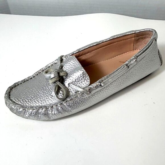 J. Crew Metallic Silver Leather Driving Moccasins Size 5.5 - Picture 2 of 10